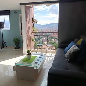 Con Vistas A La Ciudad Apartamento